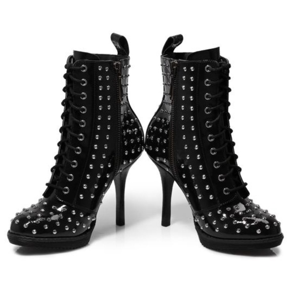 Dr. Martens Women's Alize Studded 10-Eye High Heel US 7 Zita Collection RARE!!! - Picture 2 of 6